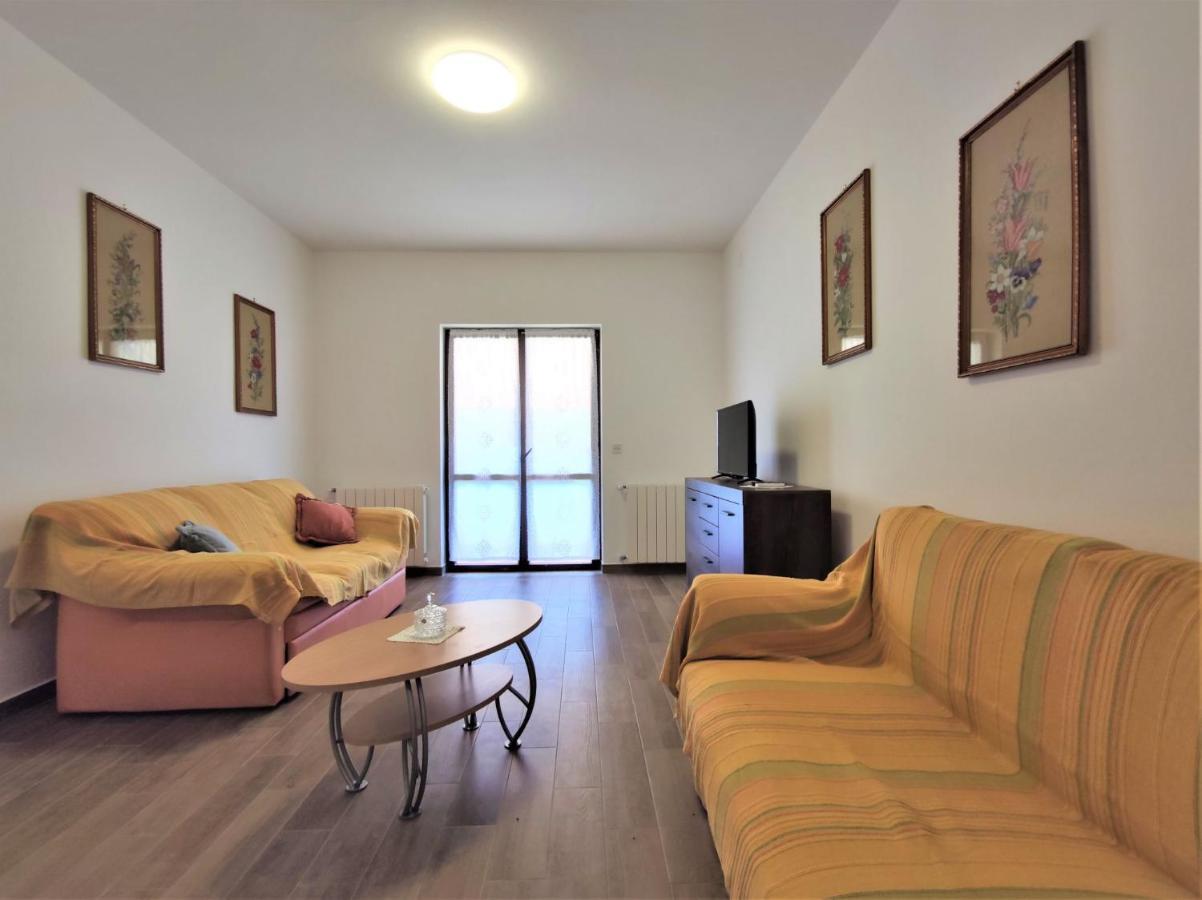 Apartments Morena Rakalj Habitación foto